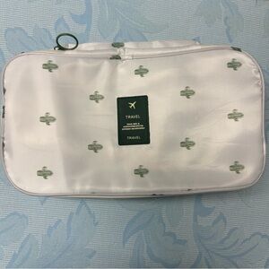 Travel cube organizer cactus white